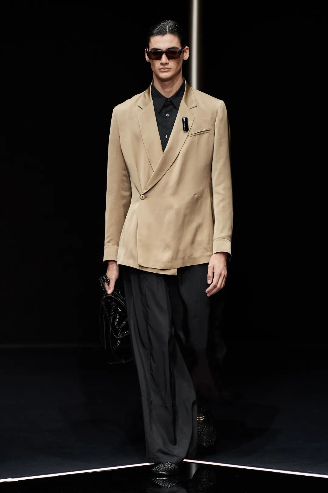 阿玛尼2024米兰春夏时装秀,2024米兰春夏时装周时间表