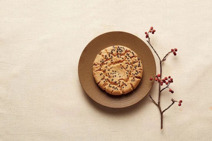 乘着新中式烘焙的东风，不起眼的桃酥翻身了？