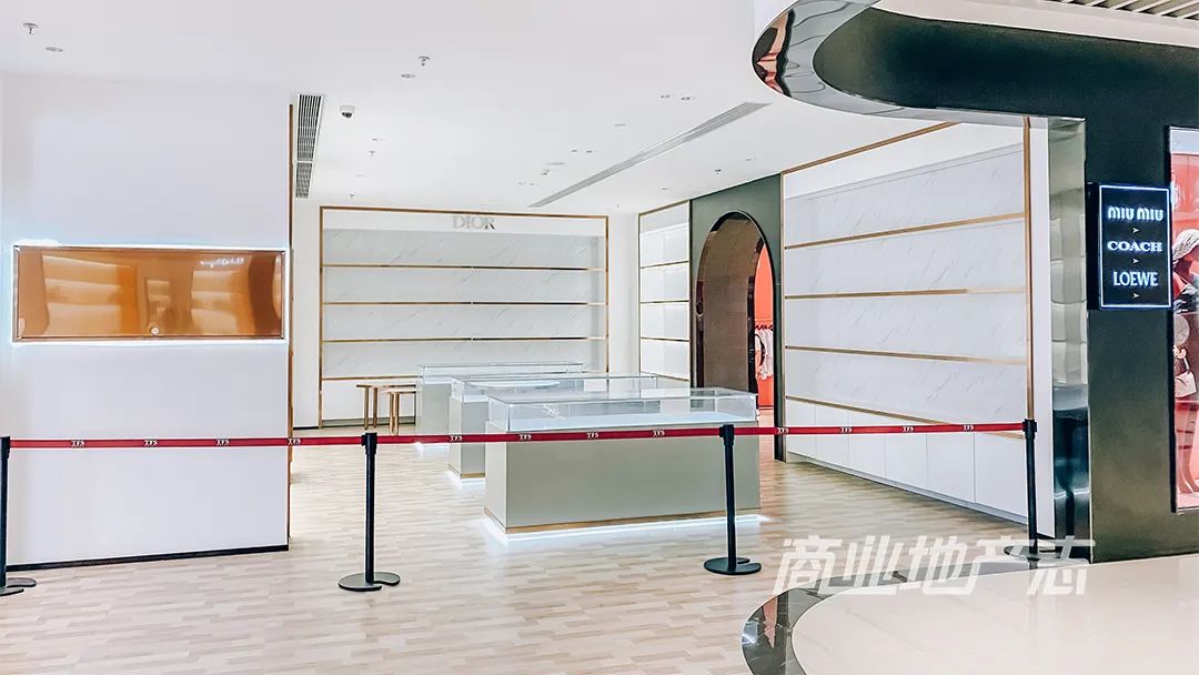 tfs澶╁簻鍥介檯淇濈◣鍟嗕笟涓績鐜扮姸 (鎴愰兘tfs澶╁簻鍥介檯淇濈◣涓績棰濆害)