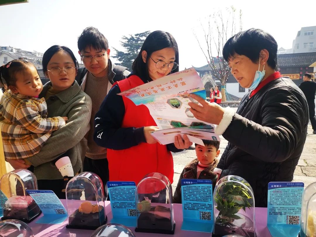 雷锋精神在今天的实际意义,雷锋精神活动视频