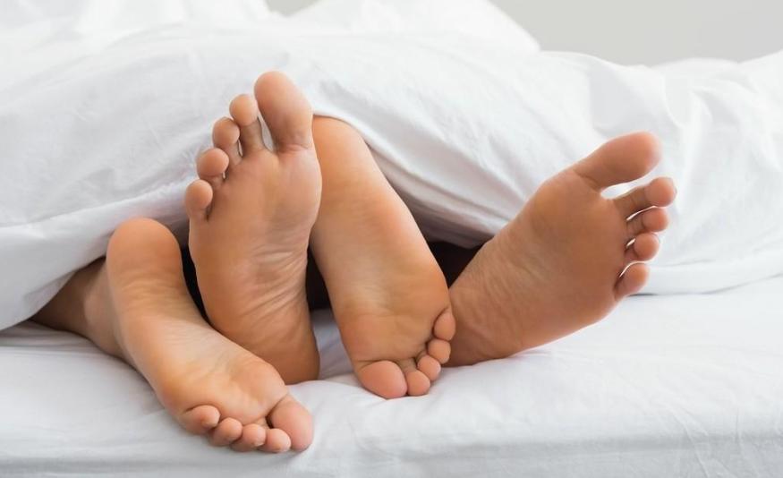 同房结束后可以用纸巾擦吗？医生坦言：3大危害，你可能无法承受