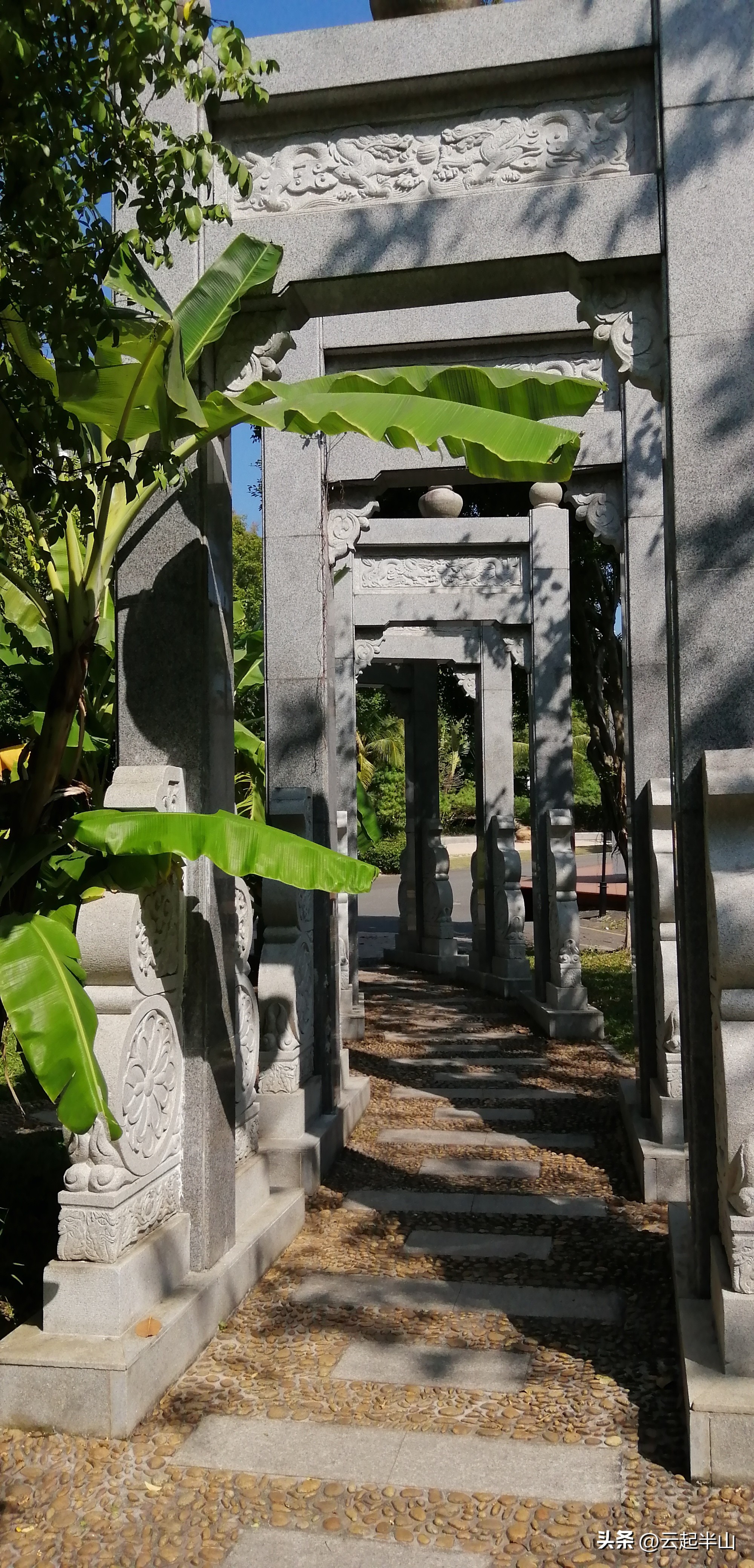 浅浅地玩、深深的圳