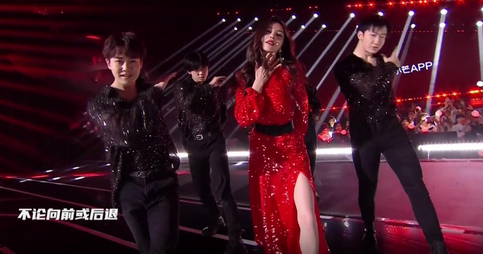 沈梦辰热场,钟欣潼沈梦辰