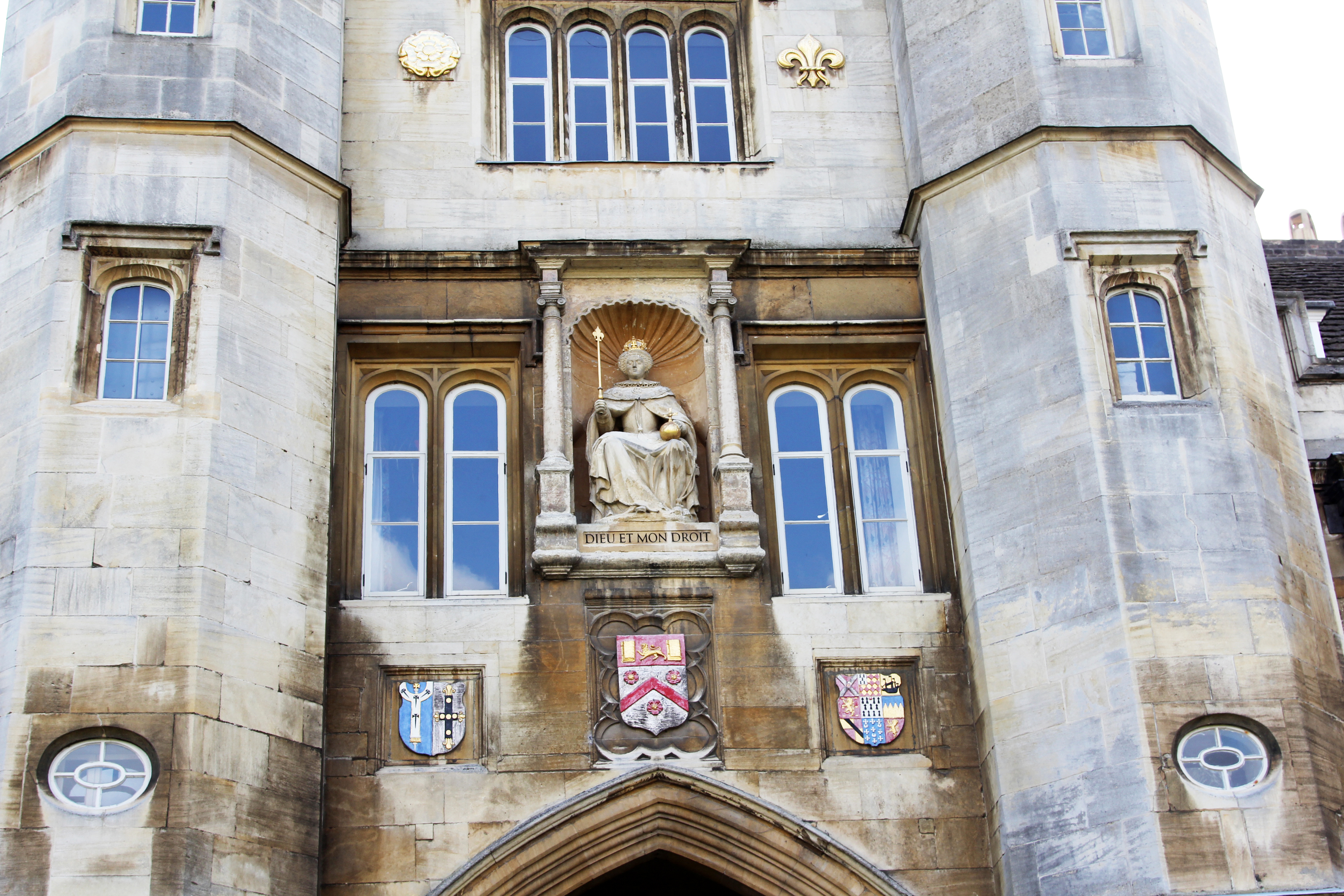 剑桥大学三一学院苹果,访清华学子