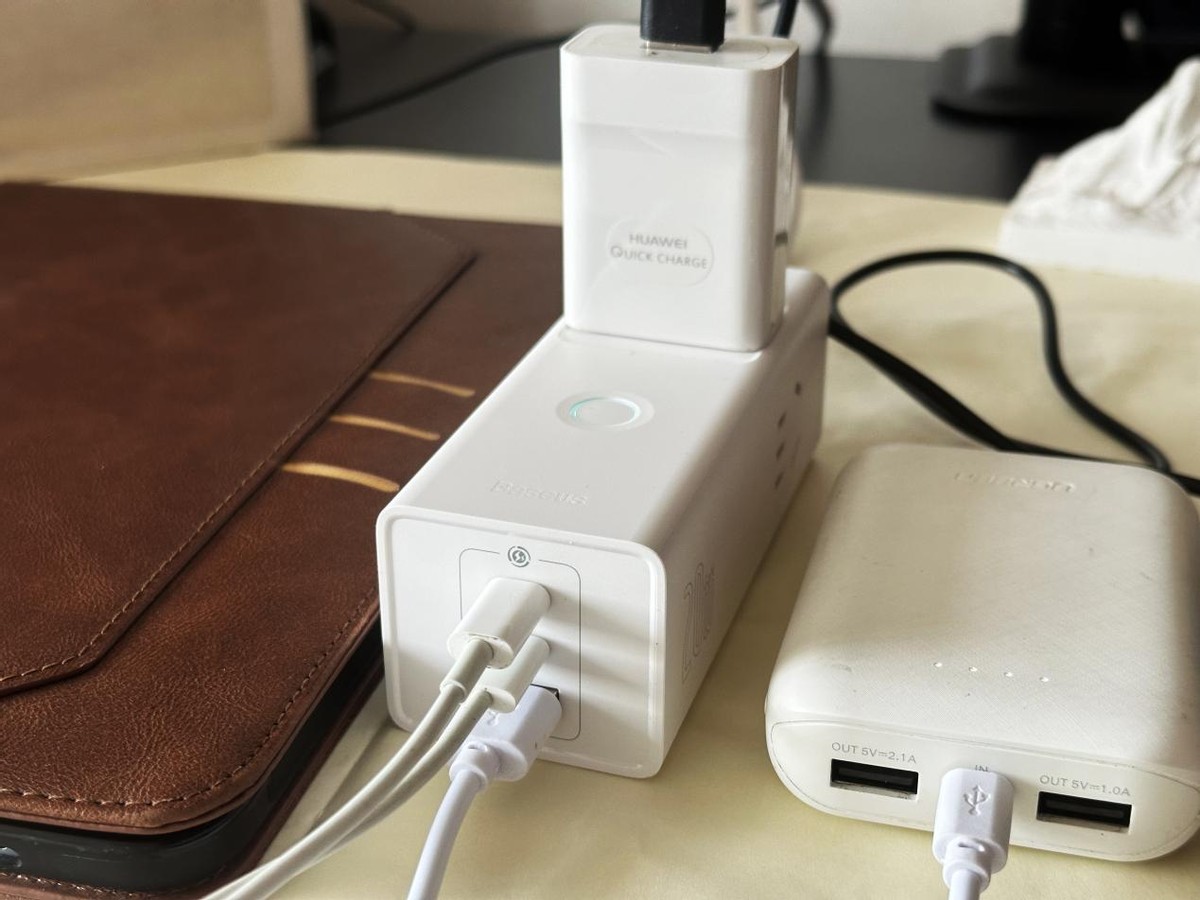 优雅迷人的客厅简欧轻奢风,法式轻奢复古绿客厅