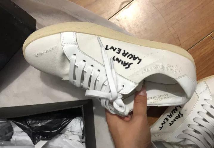 白色的鞋边脏了别用水洗，一个简单妙招，多脏的鞋边都能白净如新