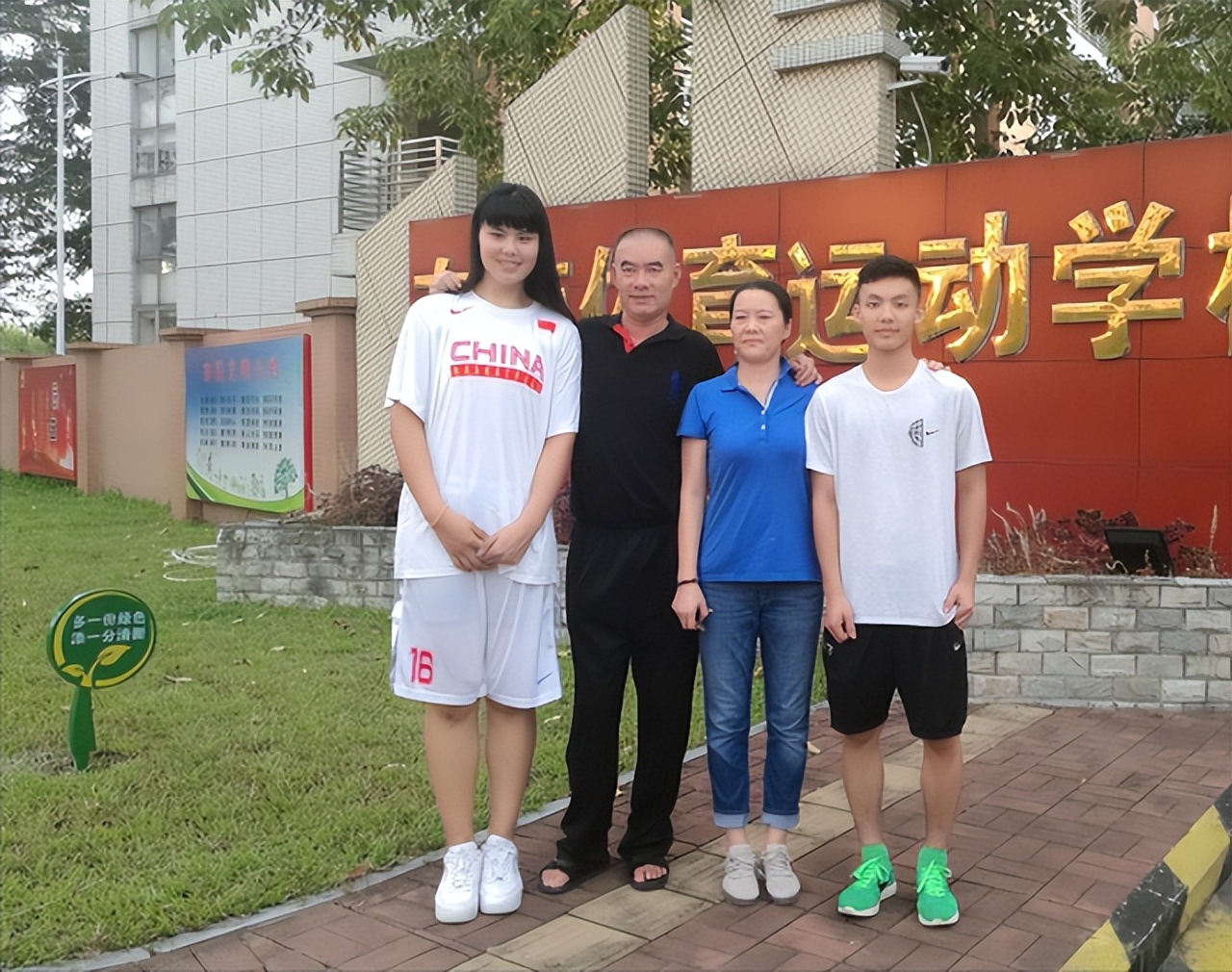 中国体坛十大女神颜值惊艳,中国体坛颜值最高的五位女神