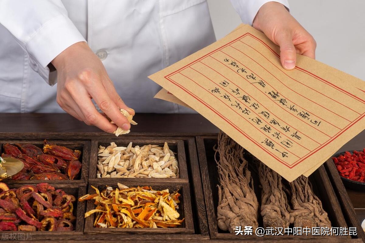 一热身上就痒发红一凉就消失,一热身上就痒起红斑一凉就消失