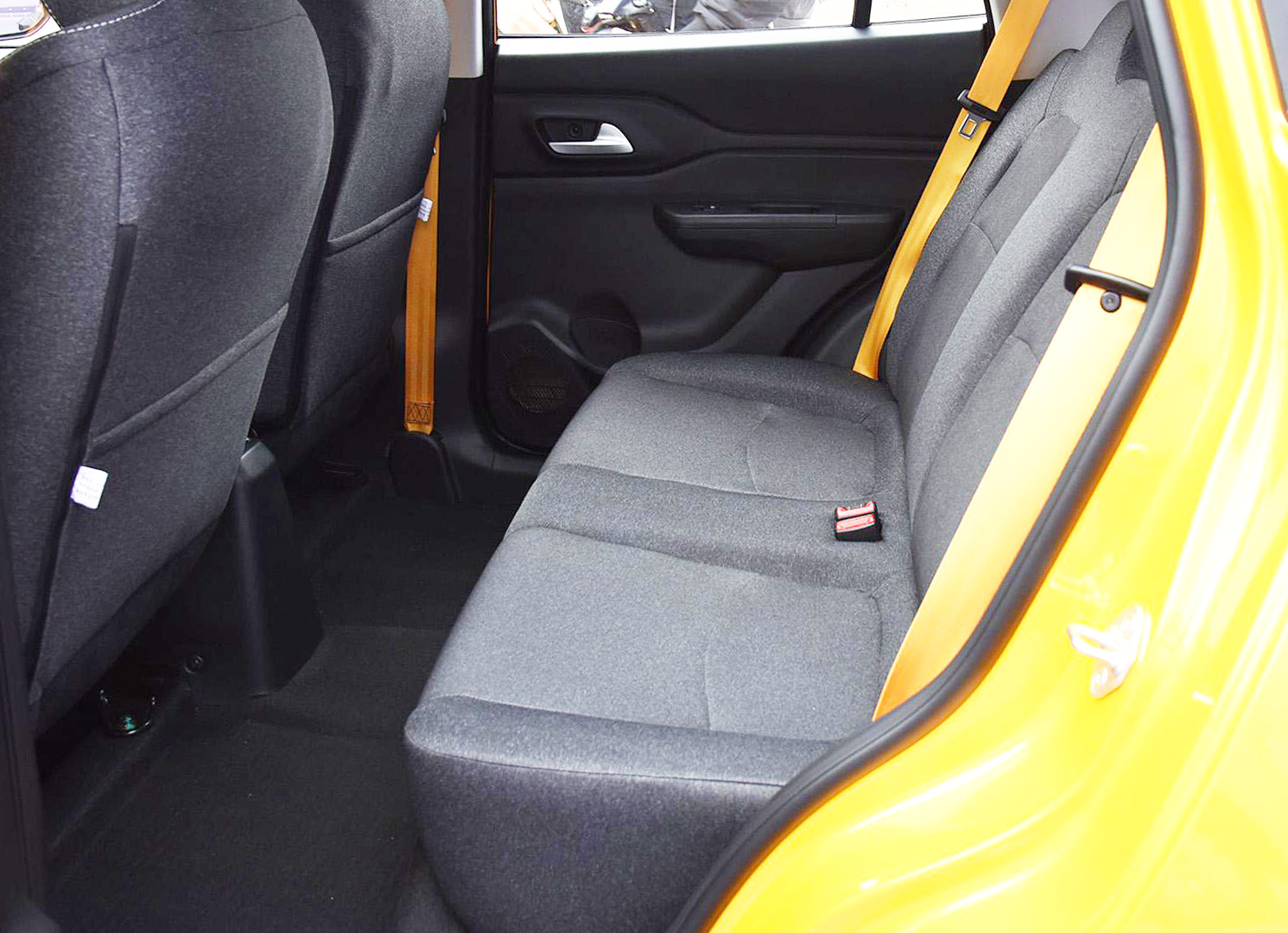 雷丁芒果续航200公里2022款基础款,雷丁芒果老年代步车