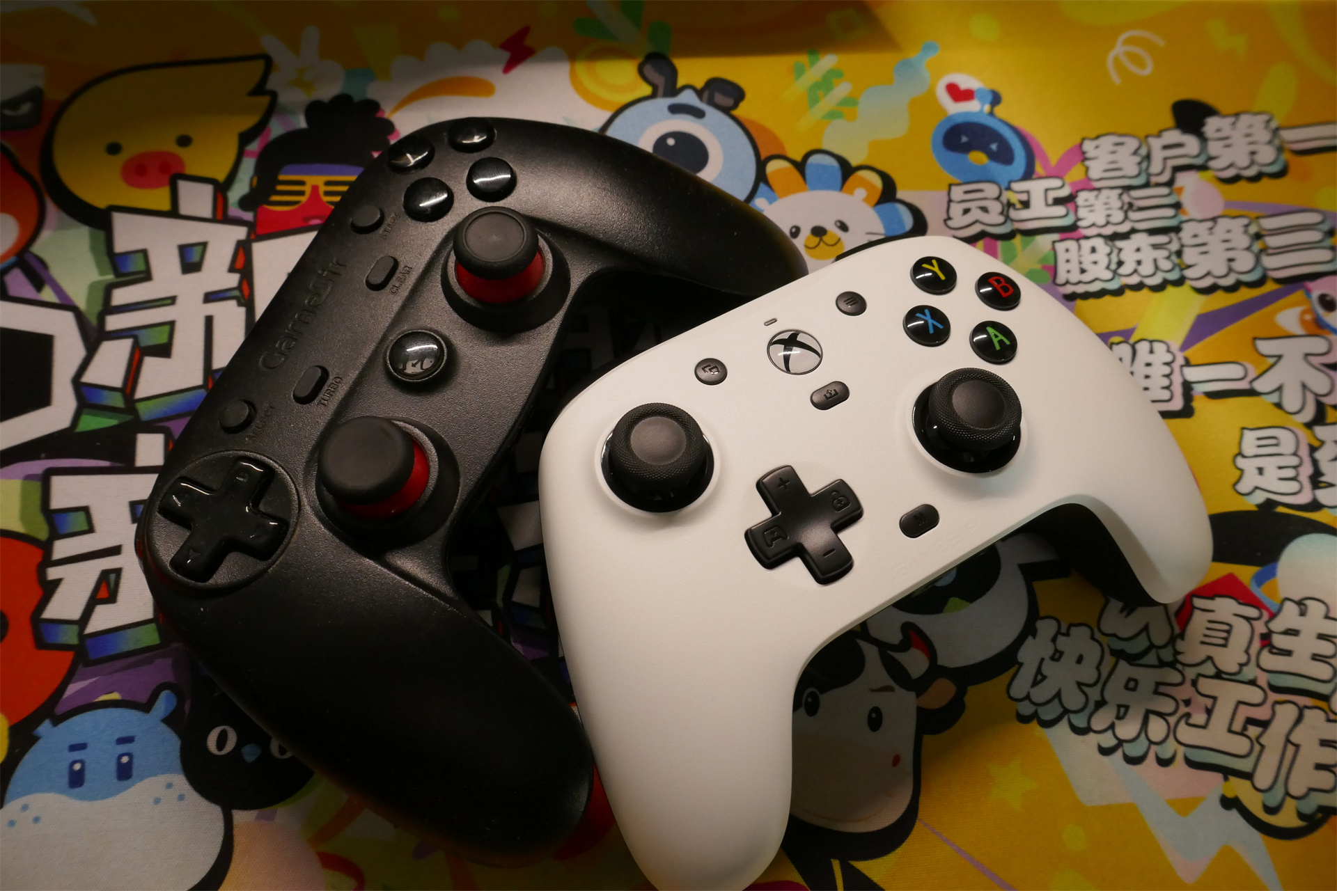 小鸡g7se手柄玩游戏,盖世小鸡g7手柄赠xgp会员吗