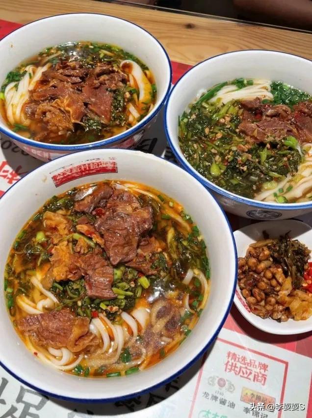 长沙三天两夜逛吃攻略,五千元吃遍长沙三下锅