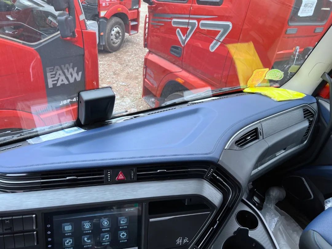 解放重卡j6最新车型前四后八,解放重卡j6v