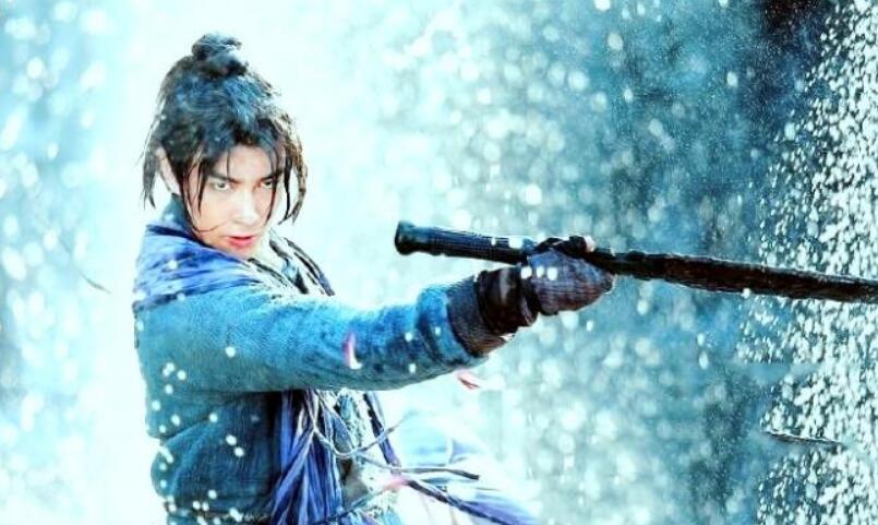 他踢人下阴、咬人手指,却被金庸吹成一流高手,3个传人天下无敌