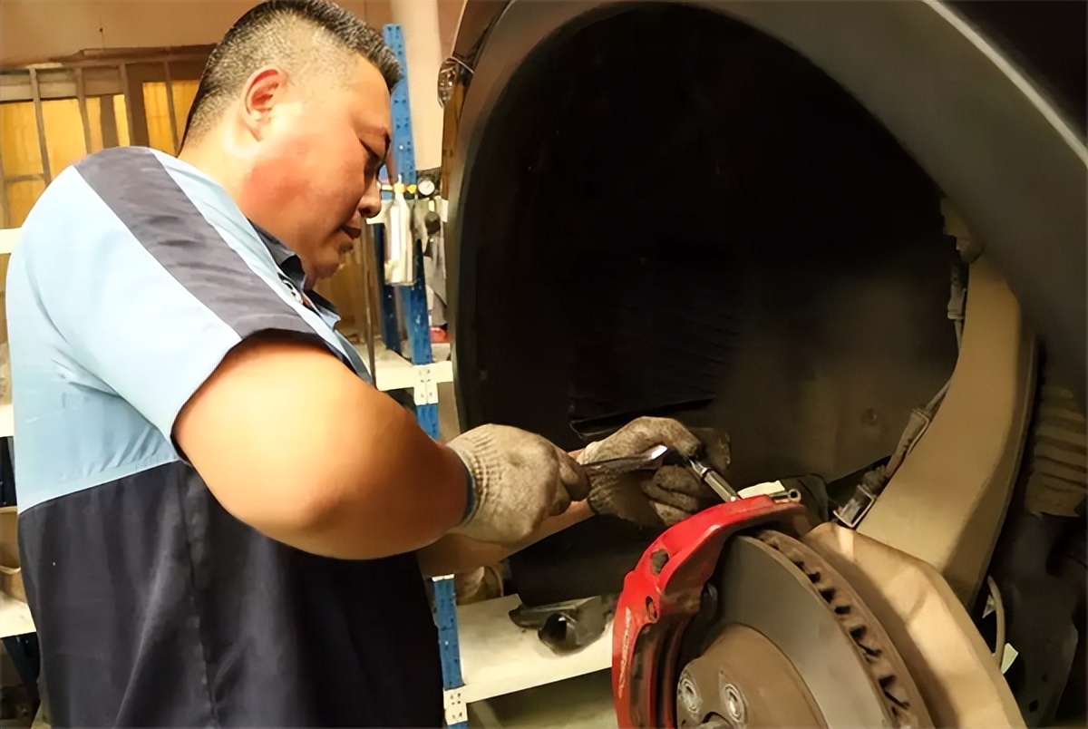 广州轮胎汽配批发,广州轮胎翻新大市场