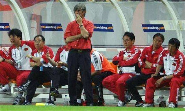 孩子十岁被体育教练看中,米卢夸赞的足球天才