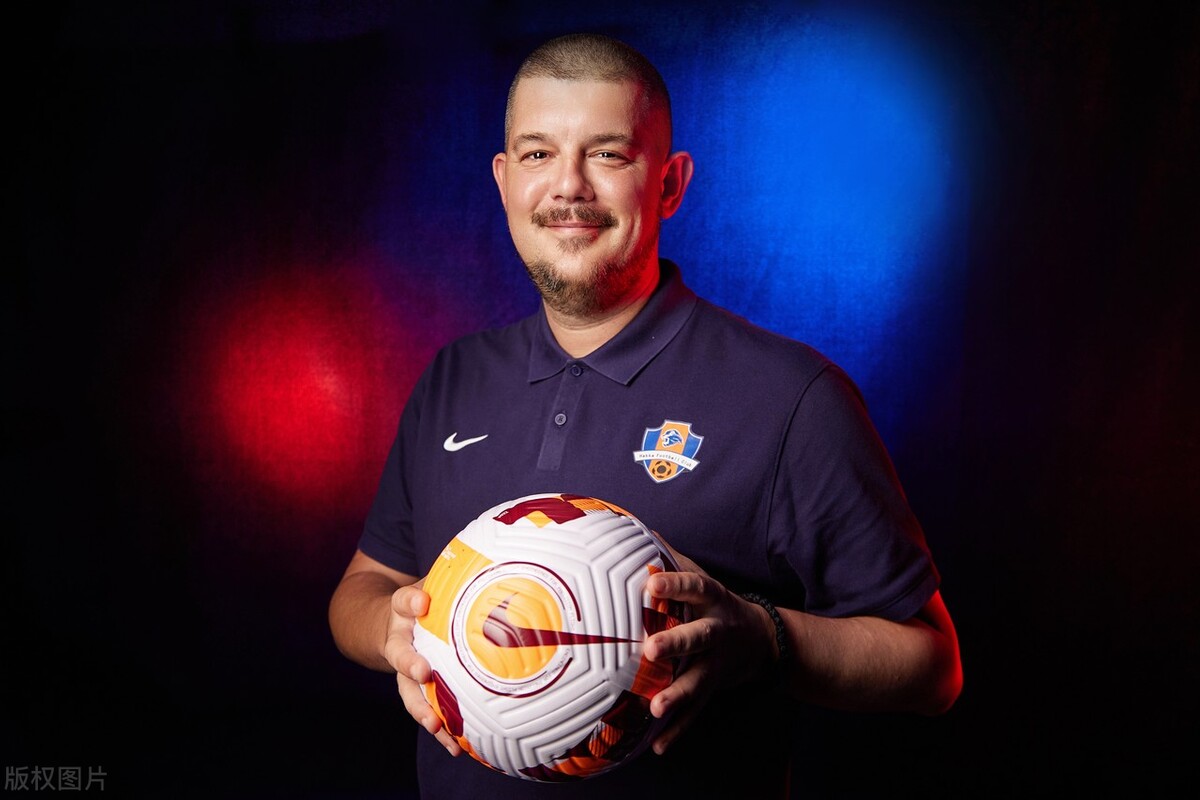 梅州客家足球俱乐部写真,梅州客家队海报