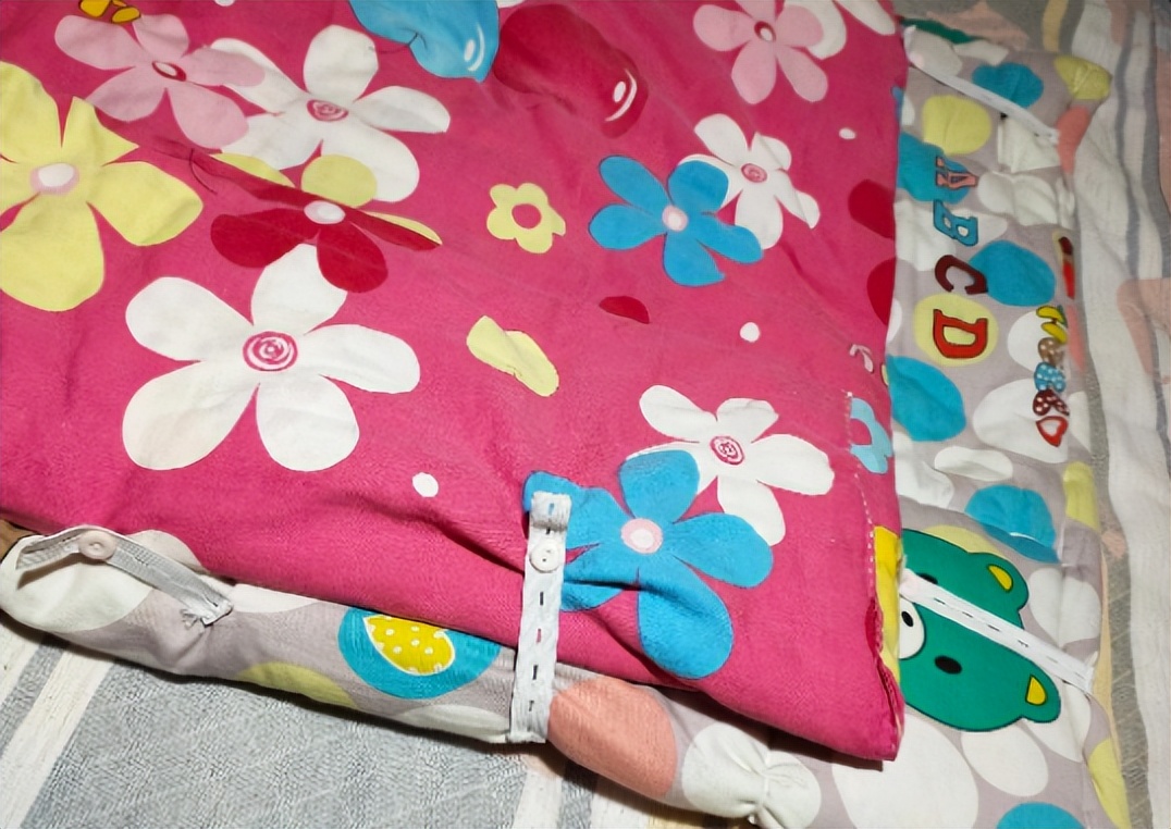 被子总在被套里乱跑怎么办,被子总是在被罩里乱跑的解决办法