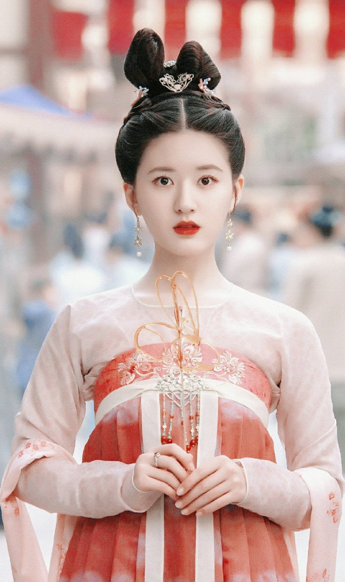 且试天下杨洋赵露思片段,且试天下杨洋赵露思合照