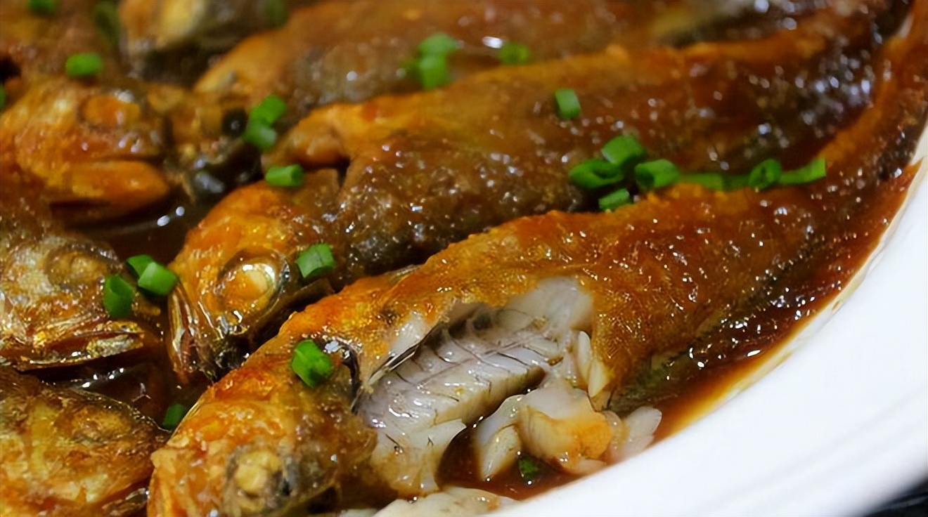 深水黄鱼和野生大黄鱼区别,大黄鱼和黄花鱼的价格区别