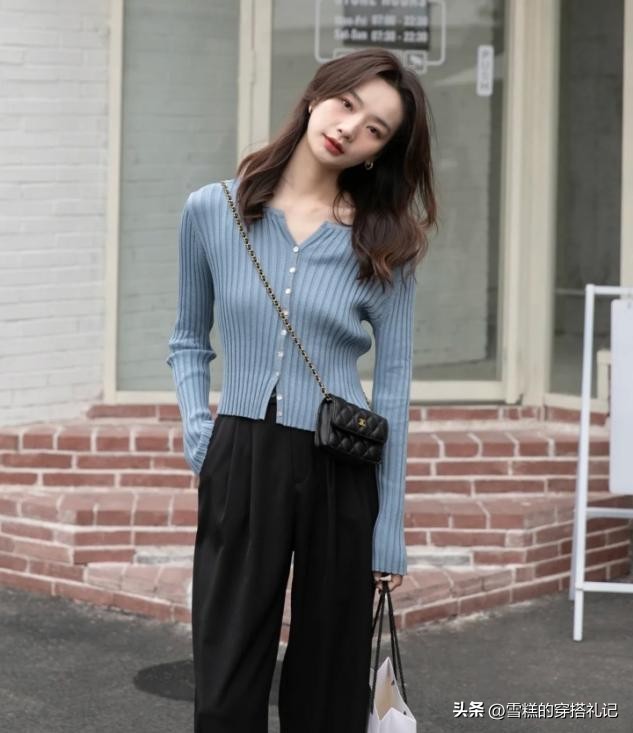 春小衫搭配什么裤子好看,今年流行的小衫穿搭