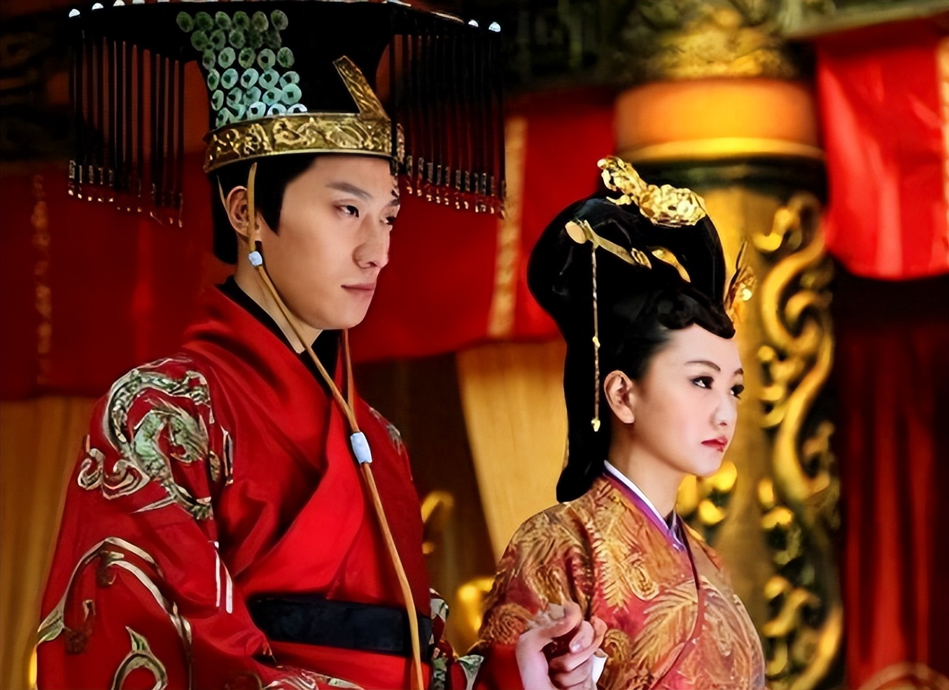 历史上哪三个人是双瞳眼,什么是古人说的双瞳