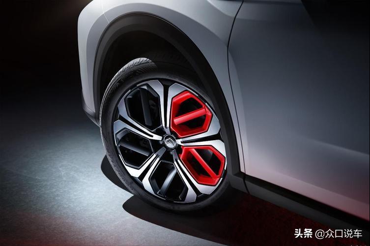 凡尔赛和凯美瑞哪个值得购买,凯美瑞与凡尔赛