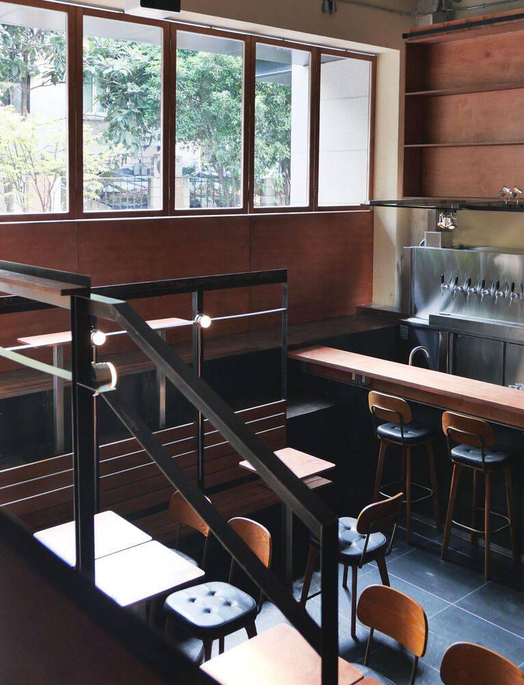 酒吧设计|“有人跳海”啤酒吧分享