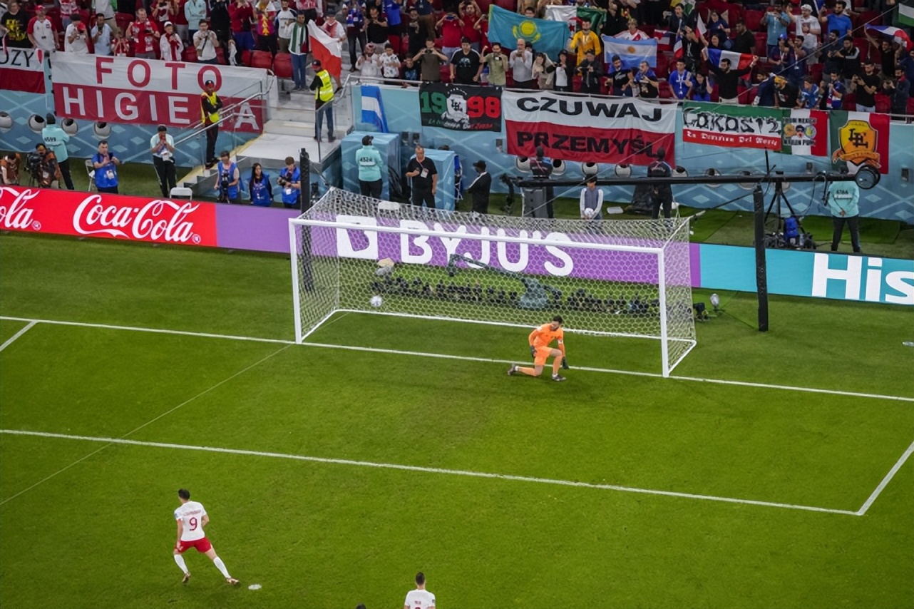 法国3-1波兰队莱万与姆巴佩,法国3比1波兰姆巴佩进球