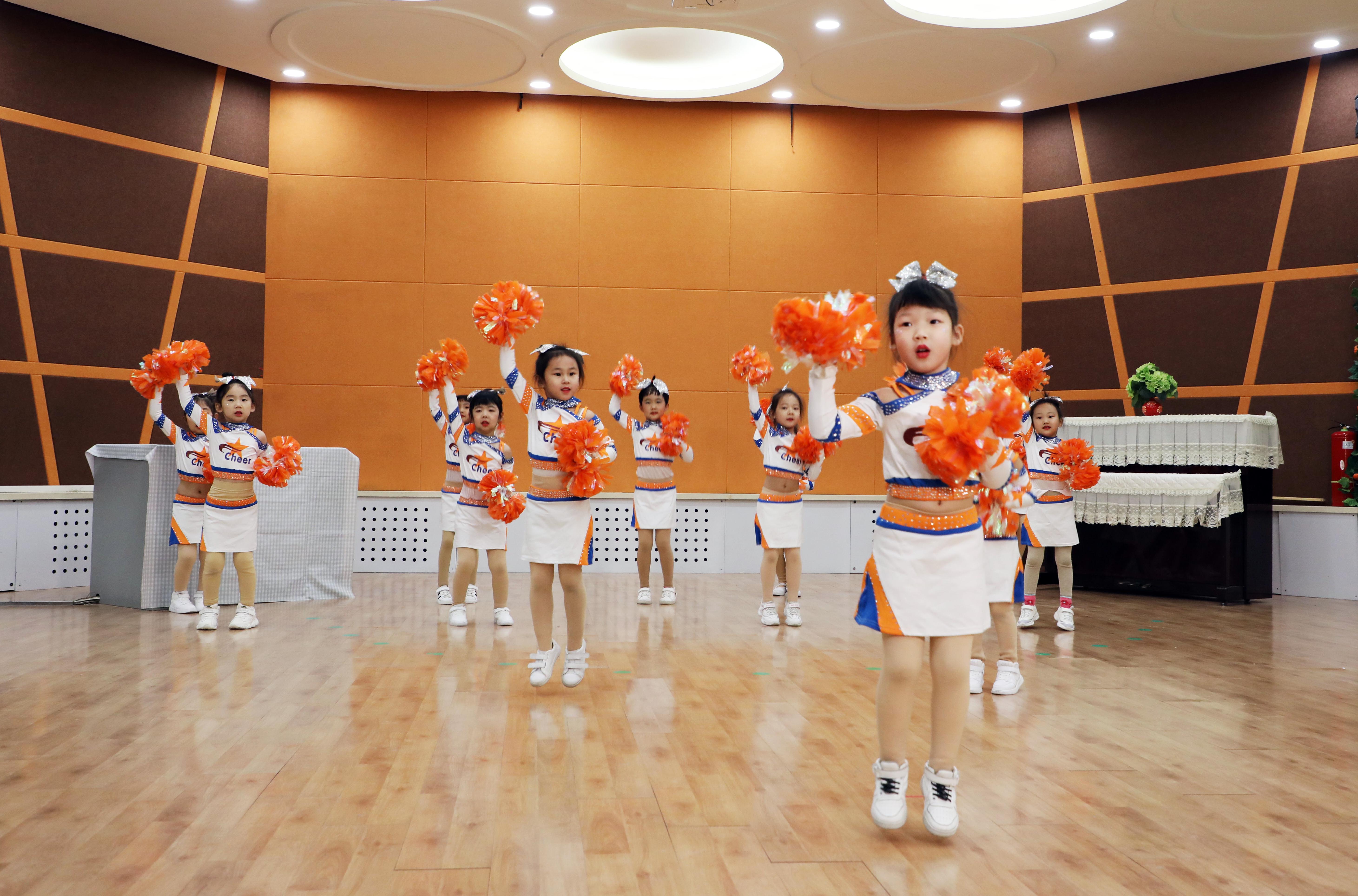 啦啦操简单嗨爆,啦啦操超燃开场