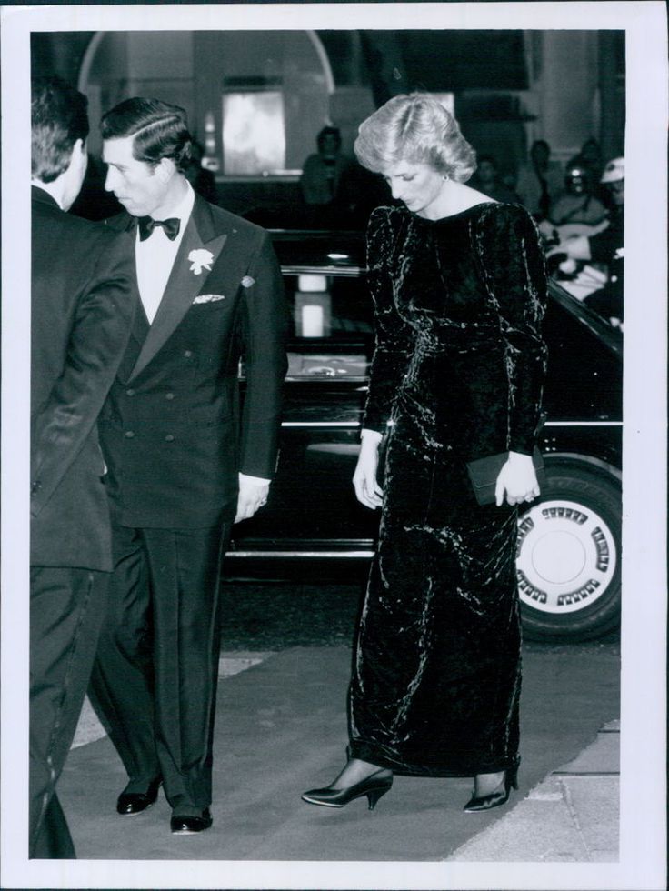 戴安娜王妃礼服大合集,戴安娜王妃最美的衣服