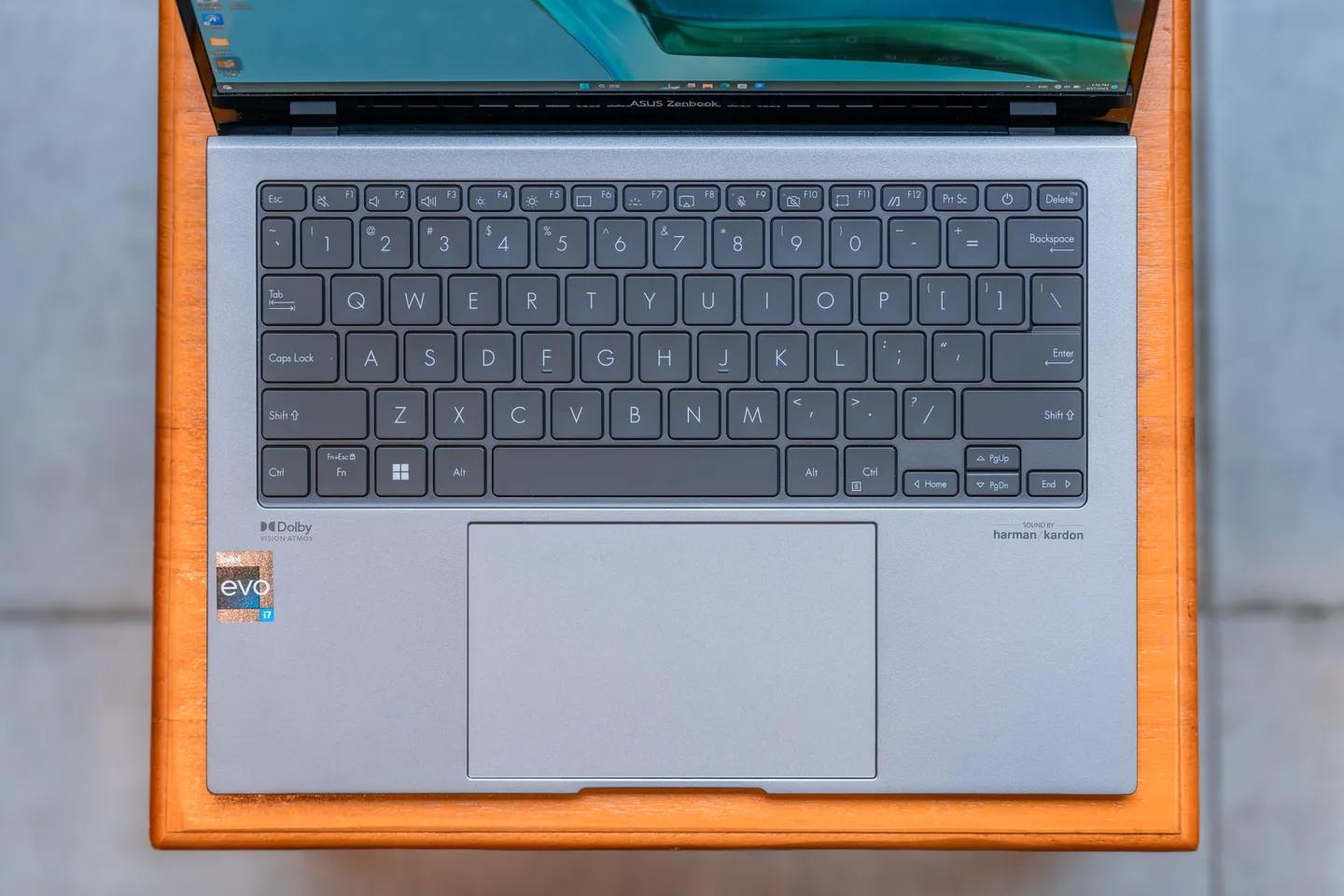 华硕灵耀x132.8koled屏超轻本,华硕灵耀13功能特点