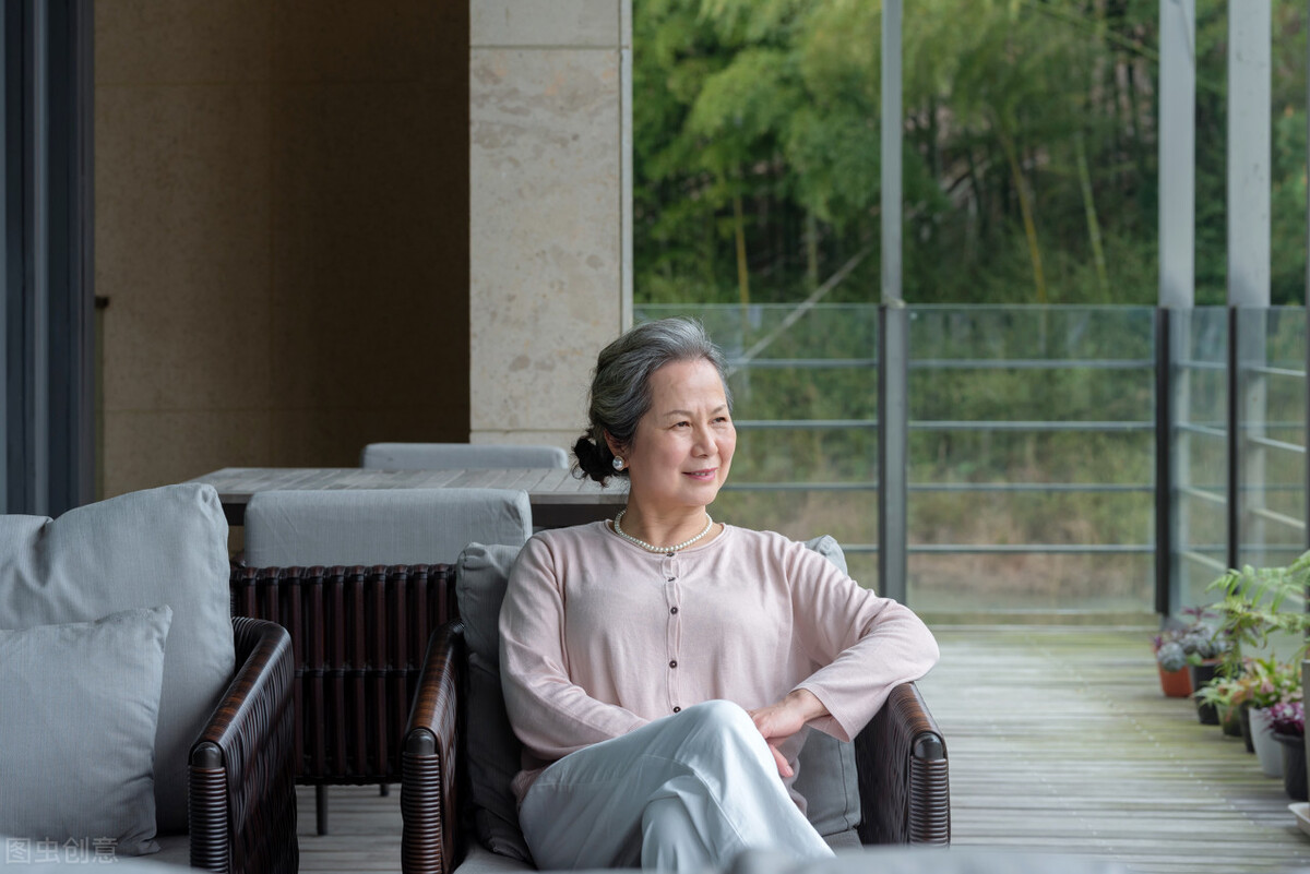 为什么老人越活越通透,老人到老为什么会糊涂