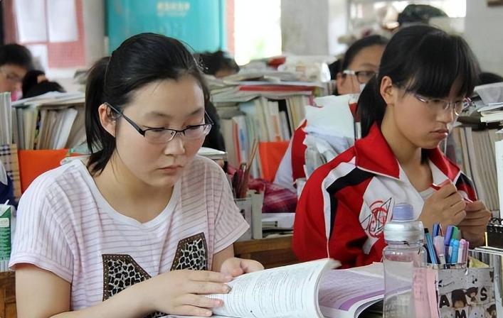 就业前景好的10大本科专业,文科生高薪专业