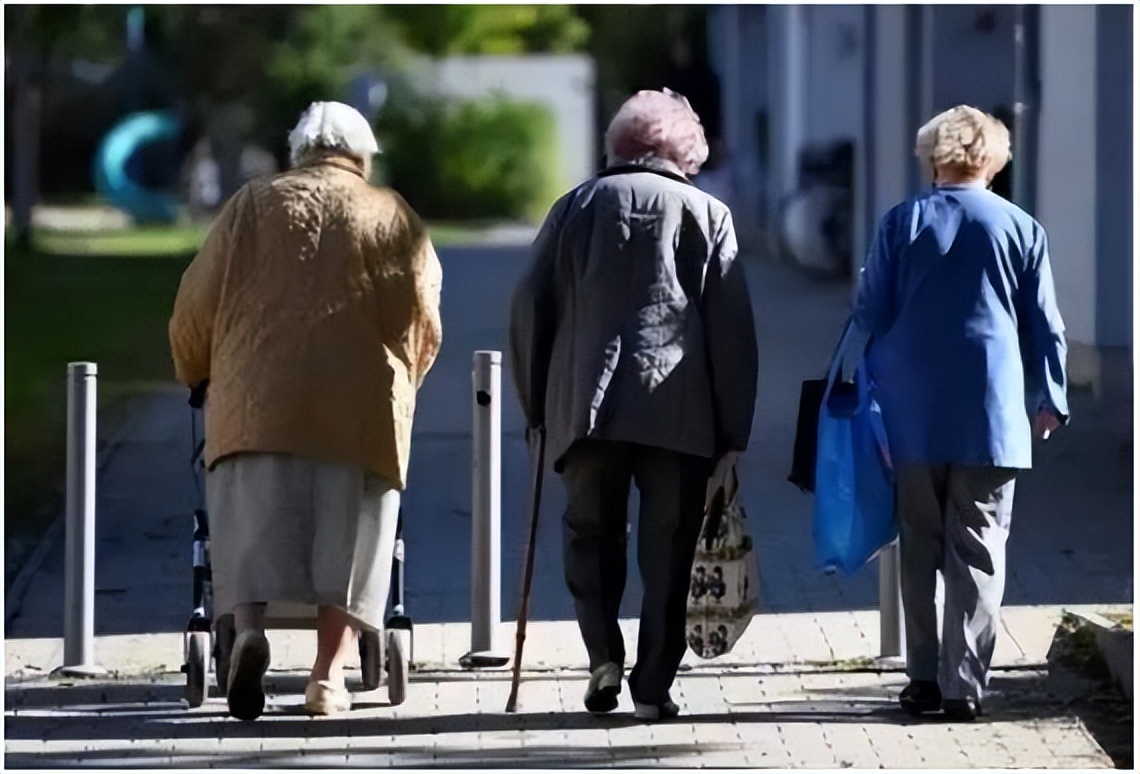 专家预测2024年会出现的社会现象,专家预测2033年会出现的社会现象