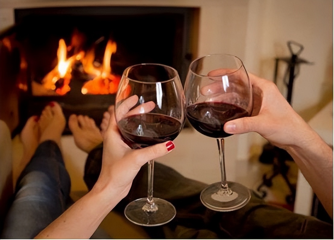 男性性功能会随年龄逐渐减退?哪些原因导致?阿伐那非可有效改善