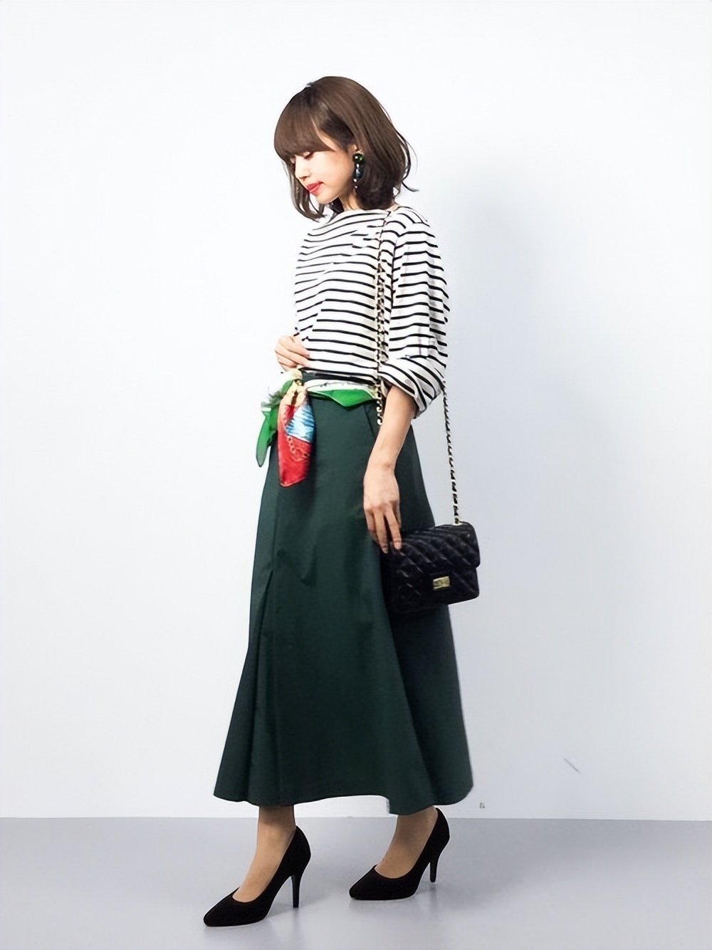 身高155高级感和显高穿搭技巧,高个子矮个子穿搭对比测评