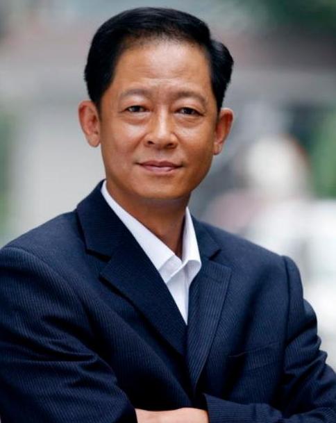 名模陈坚红简历,陈坚红名模出身