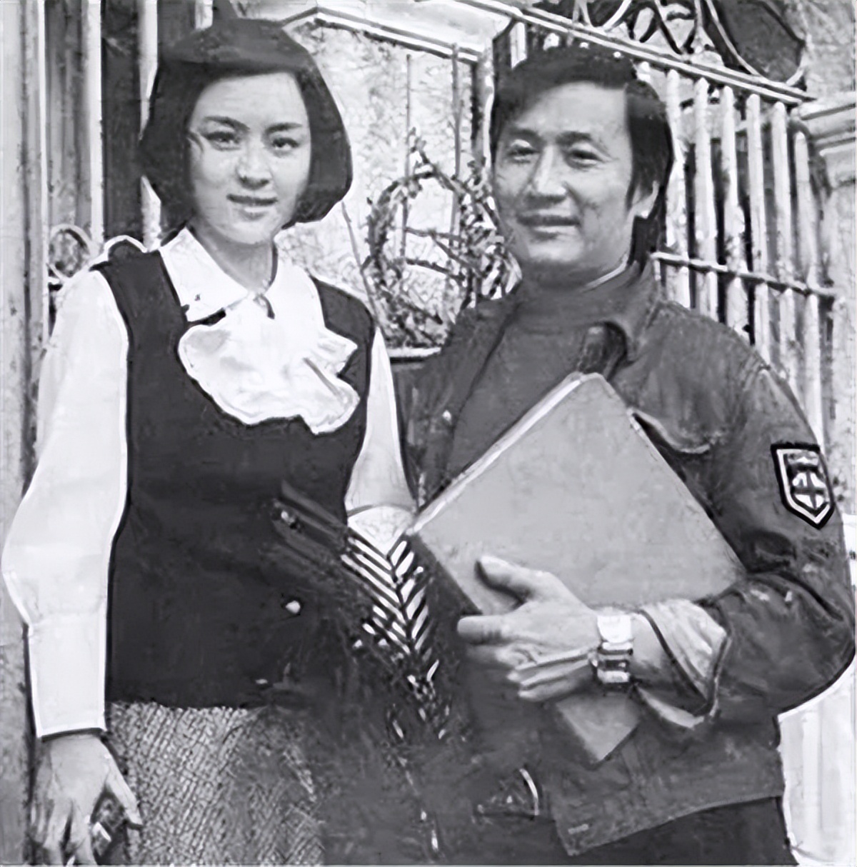 谢贤哪年离婚的,谢贤离婚过几次