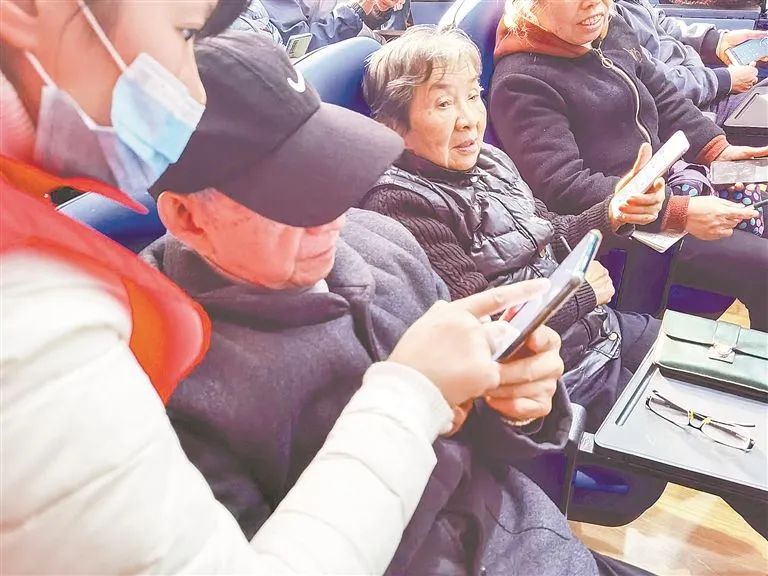 跳江死因主要是哪些,跳江身亡案例