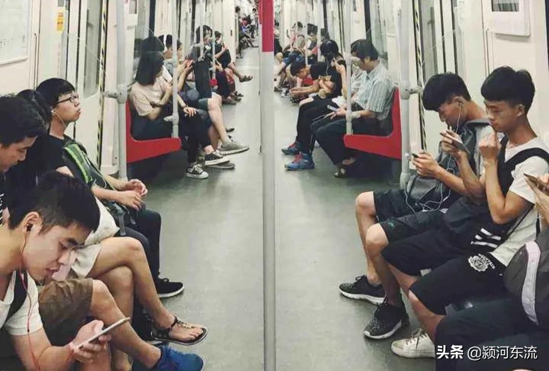 年轻人驼背,成年人驼背问题