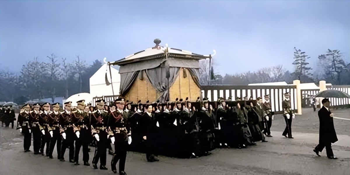 谁出席了日本裕仁天皇的葬礼,日本裕仁天皇去世各国的反应