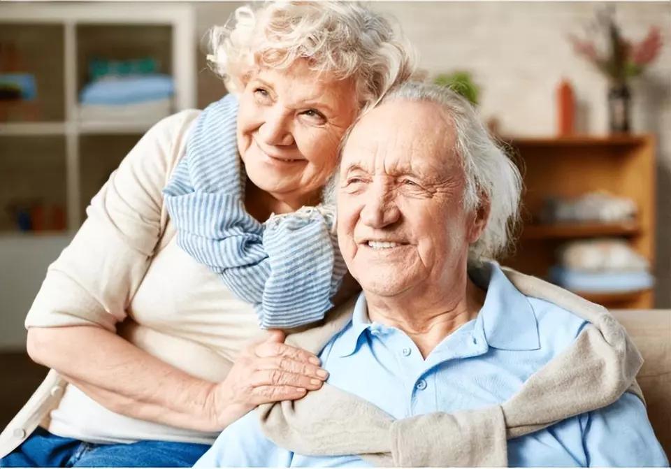 老年夫妻同住有什么益处,老年夫妻相处有什么好处
