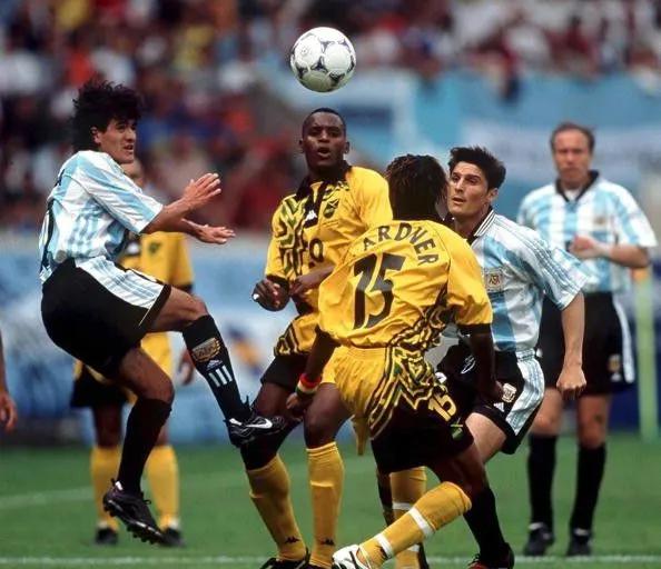 战神巴蒂斯图塔霸气视频,巴蒂斯图塔实况下赛季