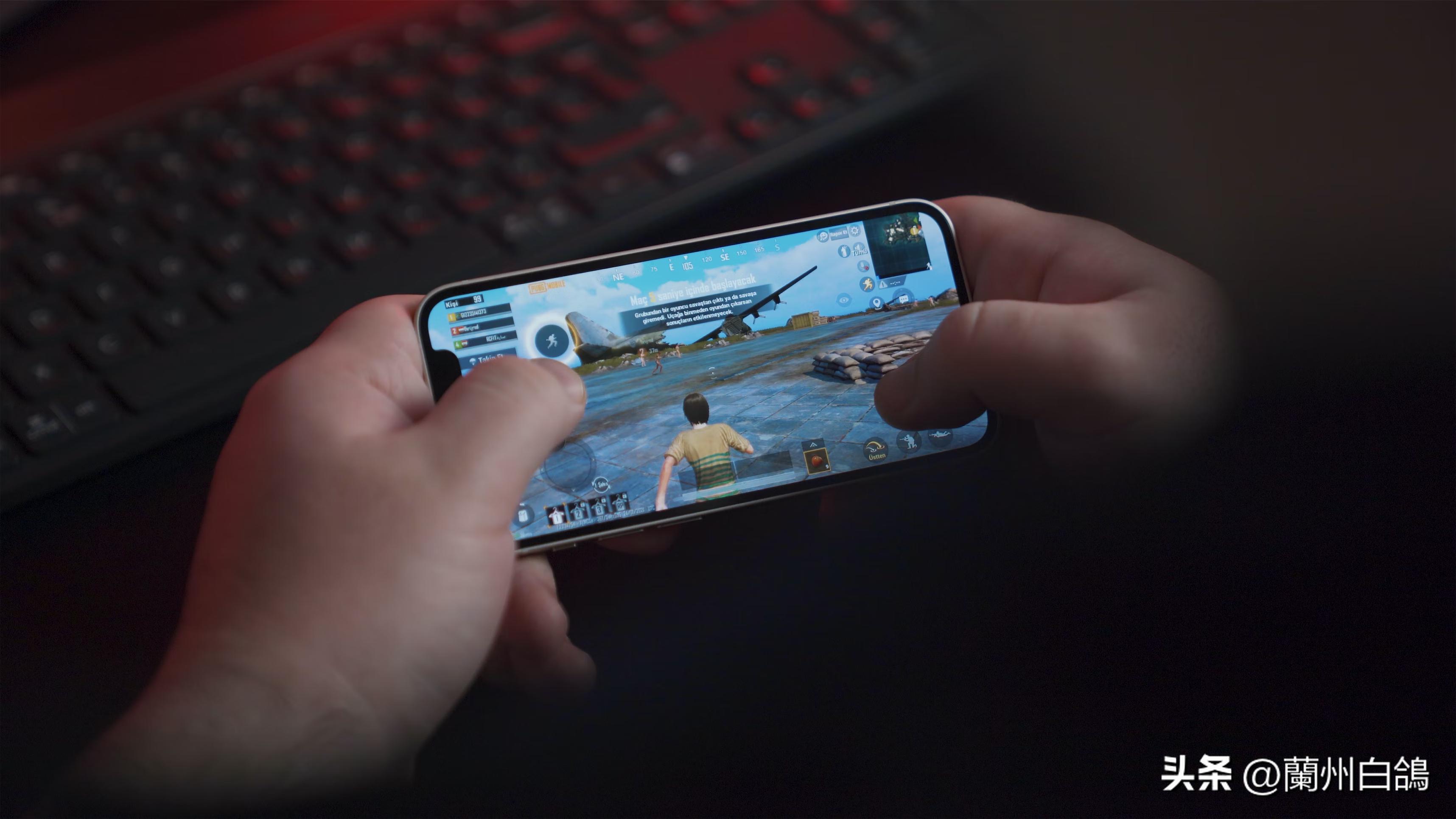 闪存类型和emmc有什么区别,emmc闪存和ufs的区别