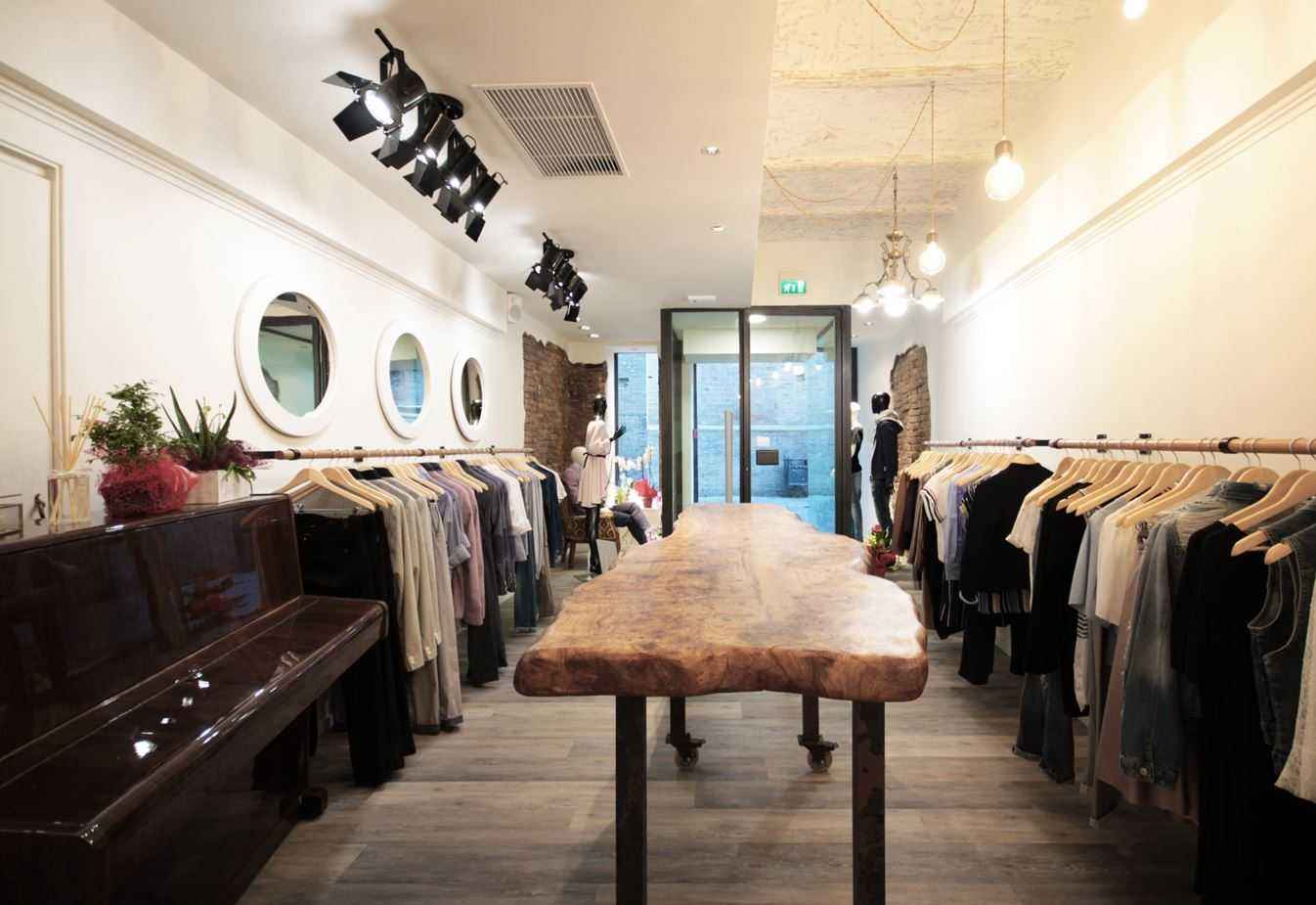 网上买衣服不合适可以退换吗,实体店买衣服为什么不能退换