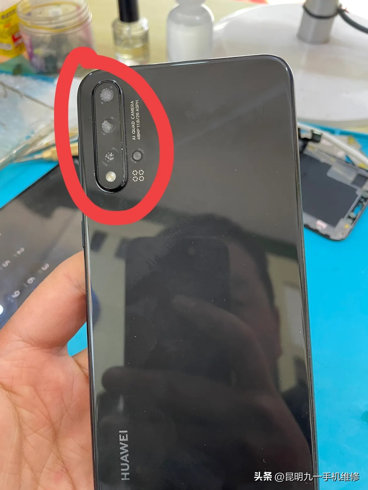 苹果手机进水黑屏了怎么办,手机进水黑屏了但是有声音怎么办