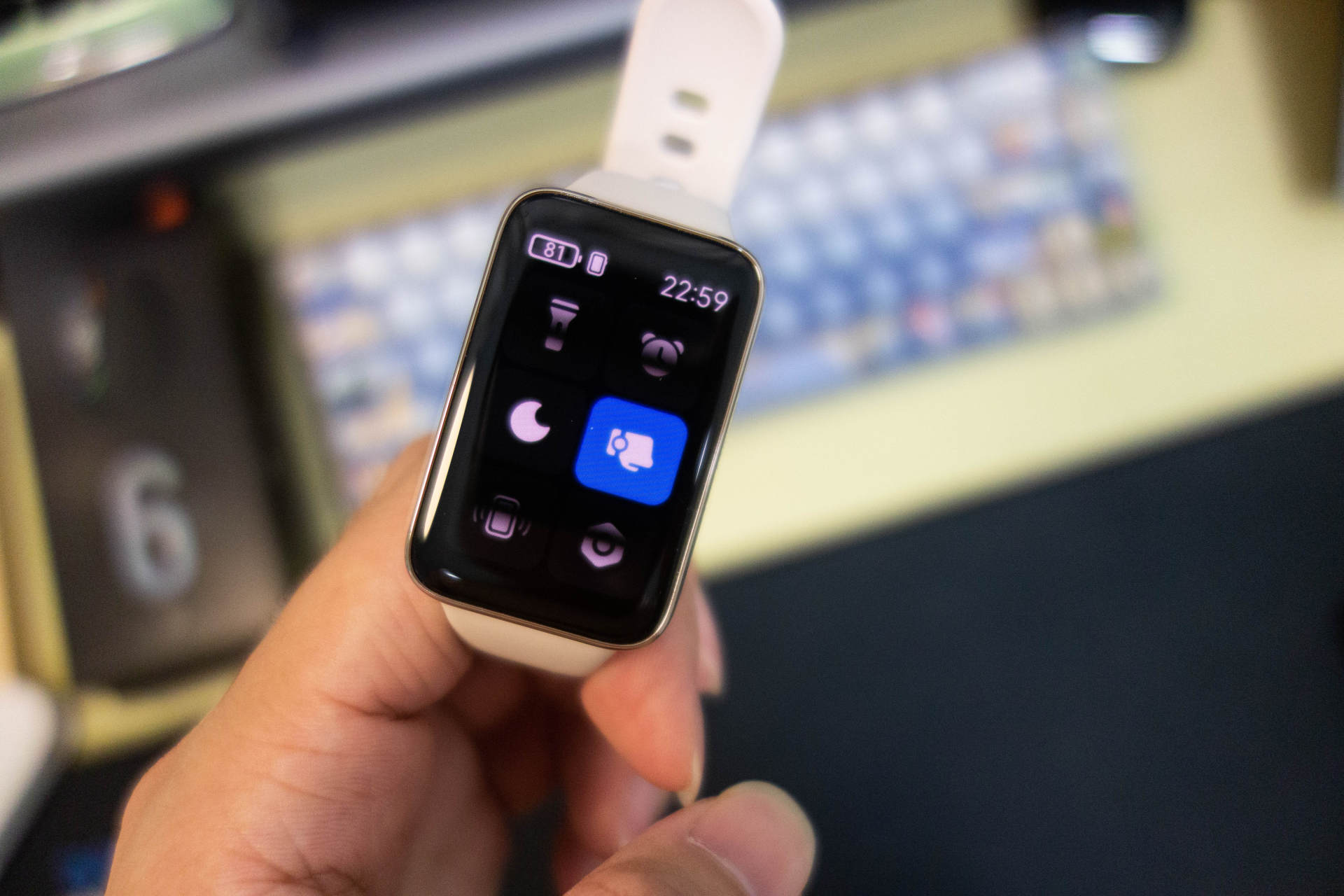 小米手环7pro对比小米手环7怎么选,小米手环7pro和小米手环7舒适度