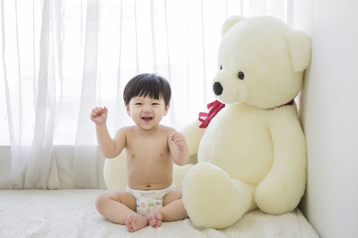 配任何姓氏都好听的男孩名字,姓氏米起什么名字好听