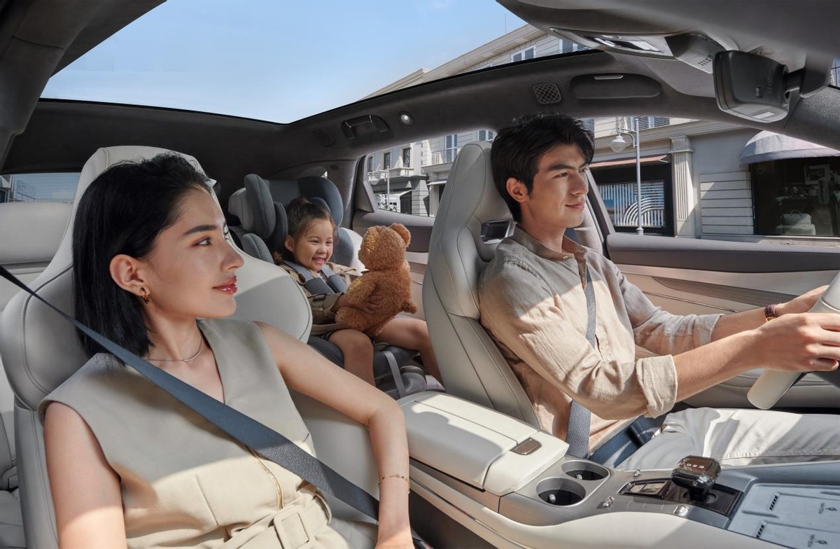 璞崕鏅鸿兘suv鑵惧娍n7闇囨捈涓婂競,鑵惧娍鍏ㄦ柊suv杞﹀瀷n7涓婂競