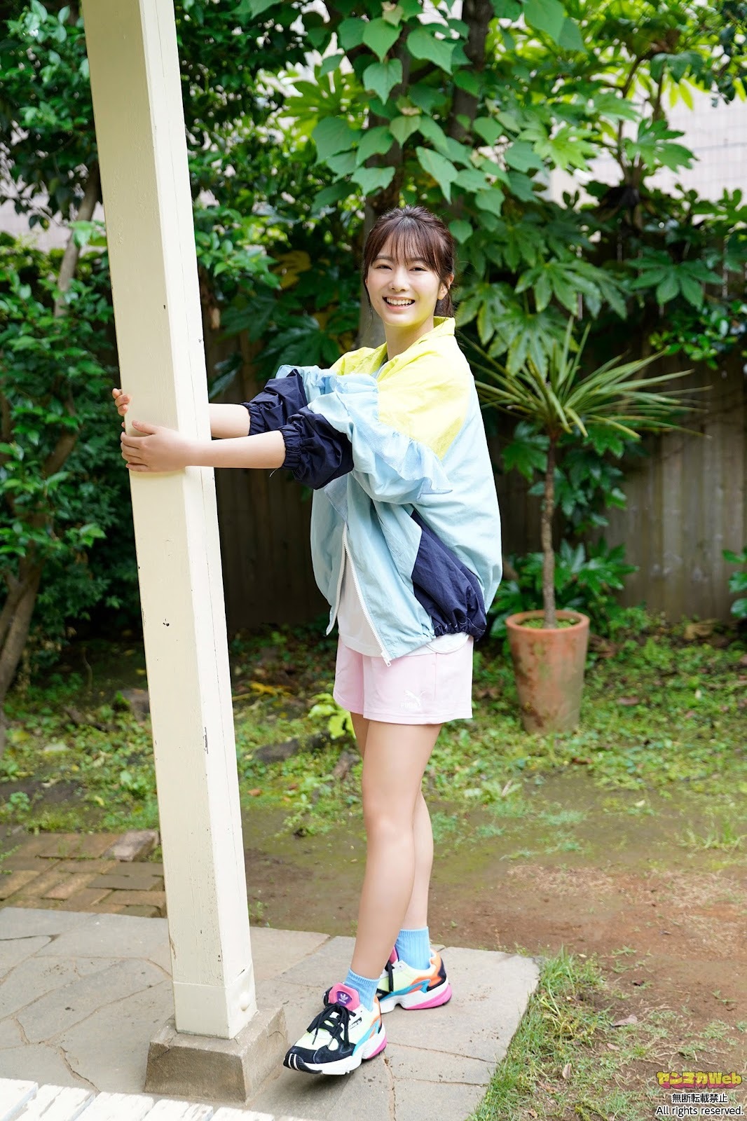 日本美少女「田村保乃」写真集